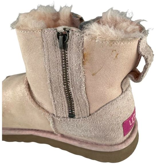 Ugg Australia Womens Sz 6 Mini Boots Pink Breast Cancer Awareness Shiny 1007515 - Picture 7 of 9